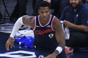 准头不够罚球来凑！马瑟林上半场8中3得到11分5板 罚球5中5