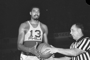 约基奇：张伯伦超有运动能力 我看了他的集锦&就想看看他怎么打球