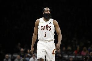 我要验牌！哈登各种妙传+中远投带队打花比赛 第三节仅半节9分4助