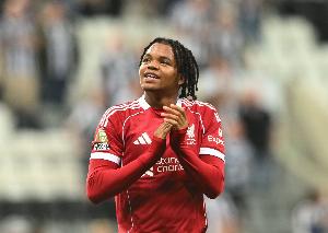 杰拉德：斯洛特必须让恩古莫哈首发，他的作用比加克波还大