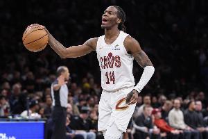 渐入佳境！基翁·埃利斯本场比赛砍下19分 创骑士生涯新高