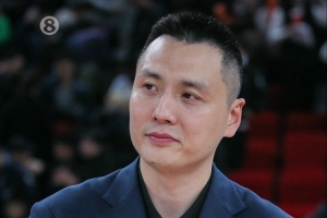 卢伟：李添荣复出 有很完美的表现 洛夫顿最近的情绪控制也很好