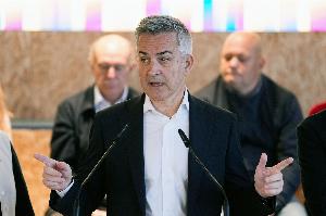 丰特：不理解皇马毫无战术却大胜曼城，皇马签不下哈兰德但我们能