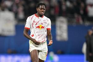 德天空：卢克巴考虑夏季离队，拜仁在关注他，但目前交易不太现实