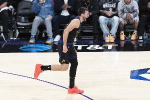 东契奇：观众席沸腾了&这是我来湖人后最佳氛围 我都起鸡皮疙瘩了