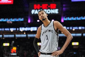 仍有评奖资格！米奇：文班想要达成的目标清单或是史上最长之一