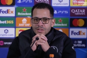 罗塞尼尔：围圈喊话是球员想展示团结 扭转局势很难但并非不可能