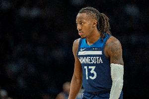 兰德尔：道苏姆能做的事情很多 他融入球队相当顺利