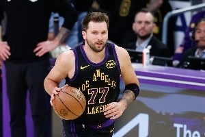 欧洲双星！东契奇生涯与申京交手9战7胜 得分篮板等数据都占上风