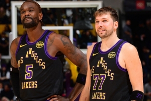 艾顿：詹东全神贯注&湖人全队都进入了状态 我不能成为例外