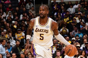 艾顿打趣：平时被贬替补意味着我上不了场 但最近我110%投入