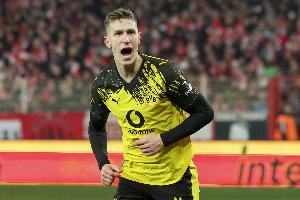 罗马诺：多特已为施洛特贝克提供续约合同，若不续今夏是离队机会