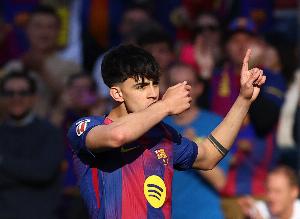 18岁296天！欧冠淘汰赛阶段，贝尔纳尔成巴萨队史第3年轻进球球员