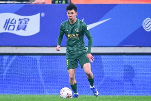 目标定低了！王钰栋本赛季目标中超进10球，前3轮已经打进3球