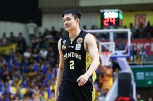 丁彦雨航：24岁拿到MVP第一次燃起闯NBA的想法 蝉联MVP后更加坚定