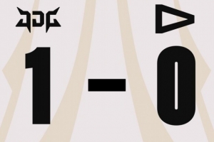 钝刀割肉！GALA伊泽瑞尔+Vampire卡尔玛打穿下路 JDG赢首局