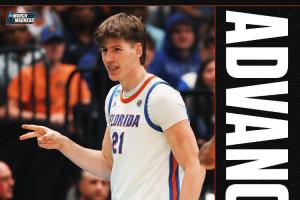 谁跟你玩啊！卫冕冠军64.3%命中率狂胜对手59分 比保罗还多一分！