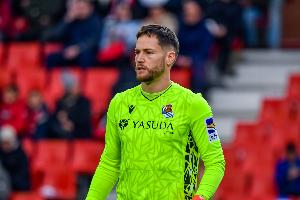 每体：德科与皇社门将雷米罗的经纪人会面，巴萨想买他当二门