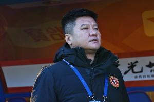 李金羽：外界对辽宁铁人期待很高，球队需要时间适应中超强度
