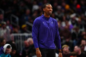 小桥：主教练一视同仁对大家都高标准要求 效果已经体现了出来