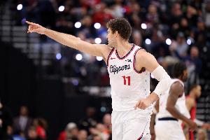 外线开炮！大洛佩斯9中7贡献19分 三分6中5