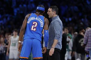 全民皆兵！雷霆上半场11人轮换全部得分 领先76人22分