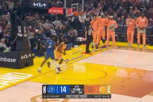 骑士生涯首扣！哈登快下双手轻扣一记 一年多以来的首扣！