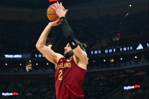 梅里尔：斯特鲁斯会慢慢找到更好的节奏 他对我们非常关键