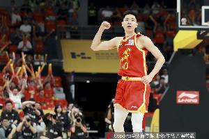 正负值+17最高！朱俊龙替补7中5高效拿下15分9篮板
