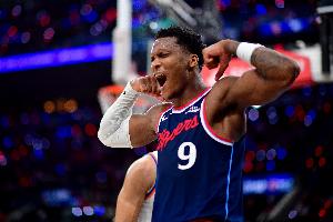 关键两罚不中造险！马瑟林战旧主8中2拿到17分7板 罚球15中12