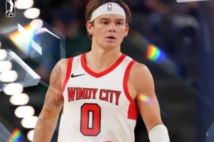 G联盟VSNBA！麦克朗：拿59分让我筋疲力尽 阿德巴约拿83分很酷