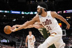 已缺席10场！阿特金森：若阿伦出战 上场时间将限制在20多分钟