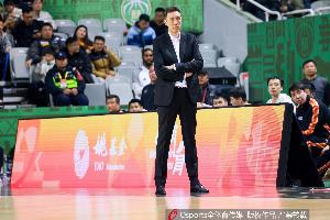 出工不出力？江苏三外援半场合计3中0仅拿4分 无运动战进球