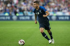 队报：法国国脚中卢卡斯今年出场时间最少，但他的态度受德尚青睐