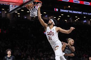 场均15.3分8.5板！明天骑士客战爵士 中锋阿伦因伤病管理缺阵