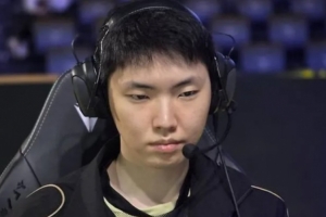 Chovy：冰鸟打瑞兹10把赢9把，目前团队配合上出现了些偏差