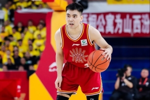 大功臣!贾明儒关键神仙球三分 7中6&三分4中4贡献17分3助1断